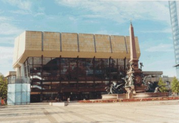 Gewandhaus zu Leipzig, mit Cottaer Sandstein verkleidet